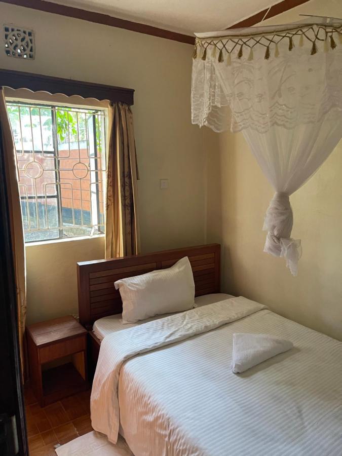 Easy Sleep Guesthouse Kitale Bagian luar foto