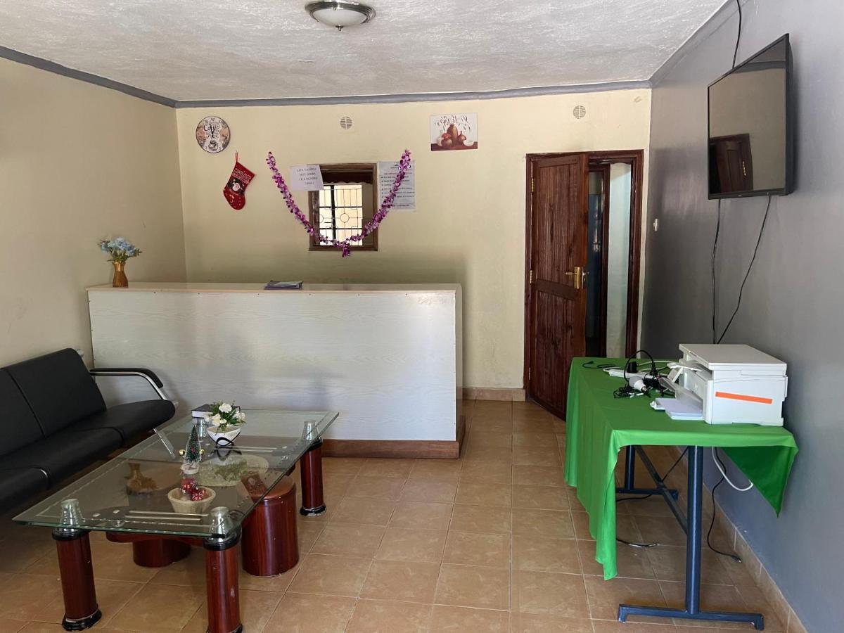 Easy Sleep Guesthouse Kitale Bagian luar foto