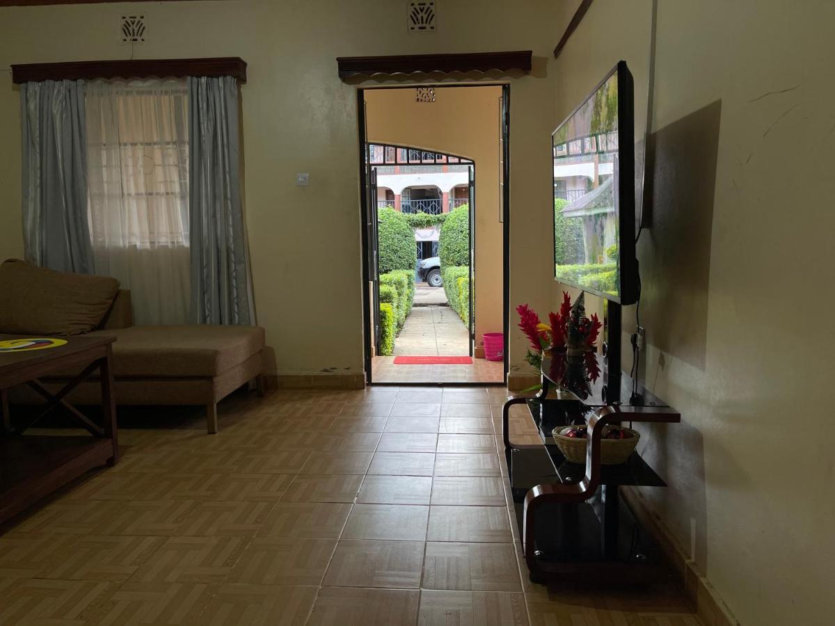 Easy Sleep Guesthouse Kitale Bagian luar foto