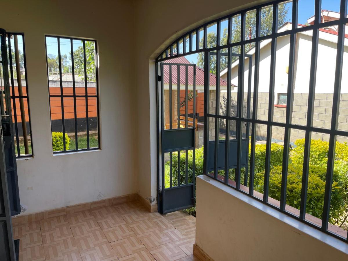 Easy Sleep Guesthouse Kitale Bagian luar foto