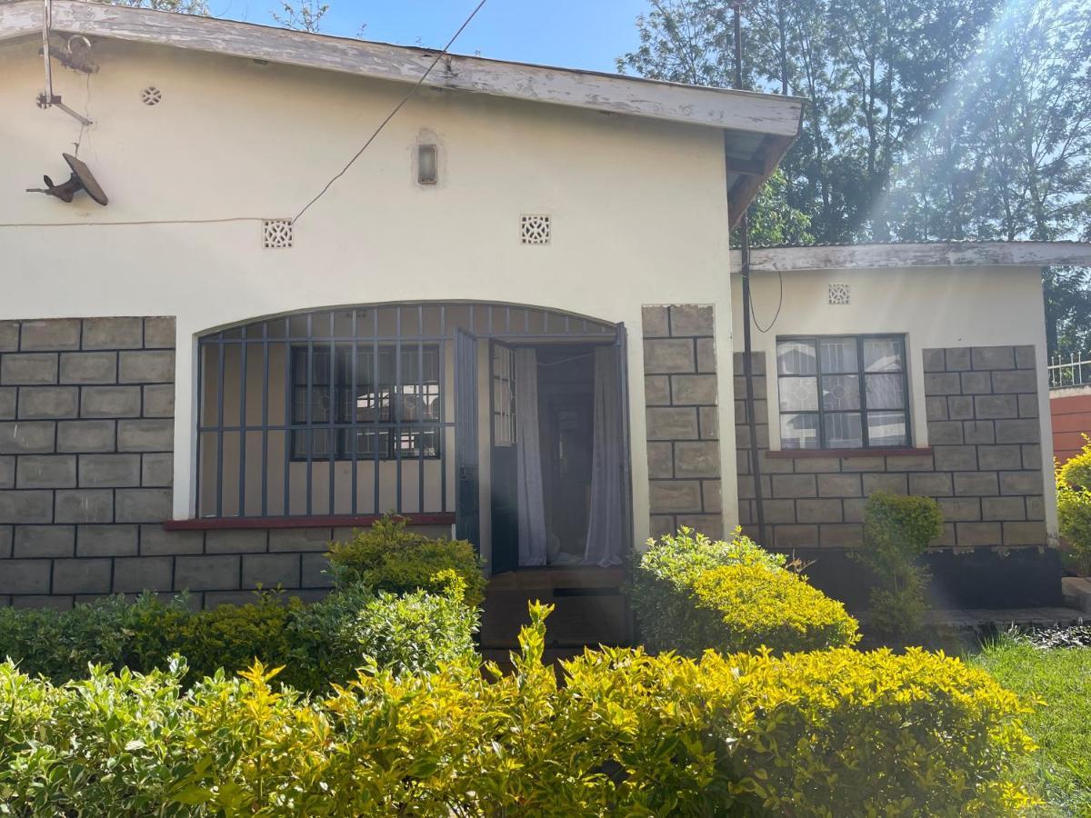 Easy Sleep Guesthouse Kitale Bagian luar foto