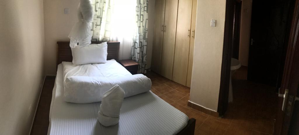 Easy Sleep Guesthouse Kitale Bagian luar foto