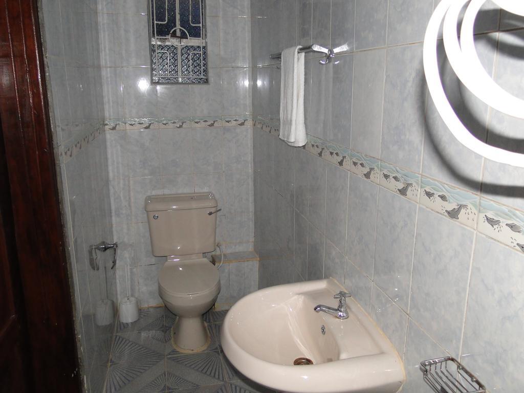Easy Sleep Guesthouse Kitale Bagian luar foto