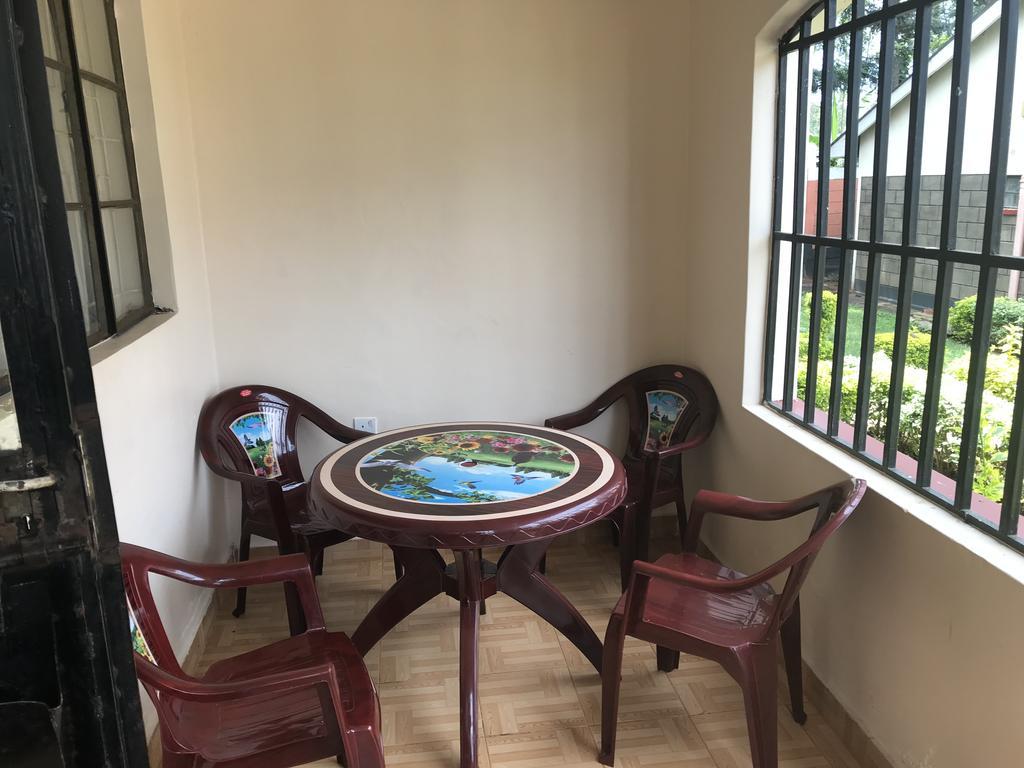 Easy Sleep Guesthouse Kitale Bagian luar foto